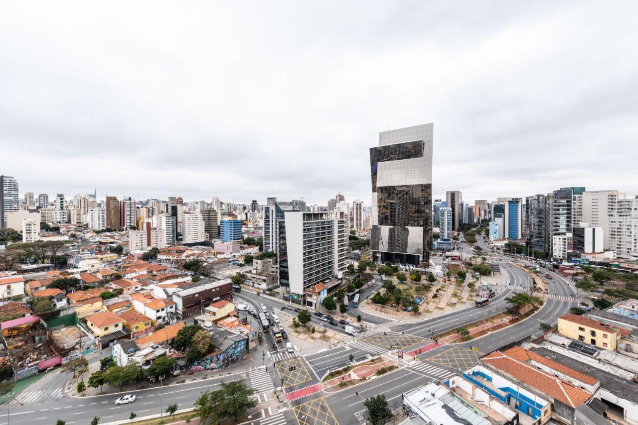 Homelike Faria Lima: Urban Oasis With Views And Pool Apartamento